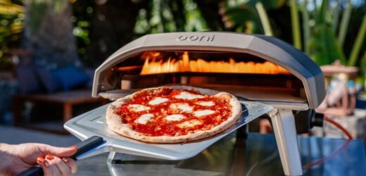 BBQs 2u: The Right Place for Finding Efficient and Affordable Pizza Ovens and Accessories